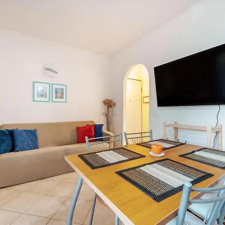 Casa Vacanze Arancia * אולביה
